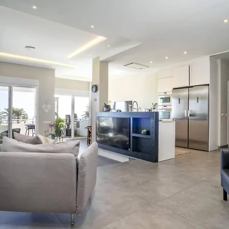Rg133 - Spacious 3 Bed In Prime Location
