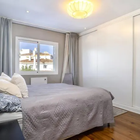 Rg133 - Spacious 3 Bed In Prime Location *