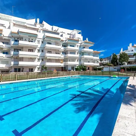 Rg133 - Spacious 3 Bed In Prime Location Marbella