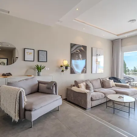 Rg133 - Spacious 3 Bed In Prime Location *