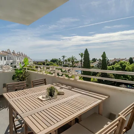 Apartment Rg133 - Spacious 3 Bed In Prime Location *