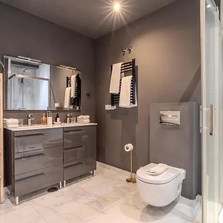 Apartment Rg133 - Spacious 3 Bed In Prime Location *