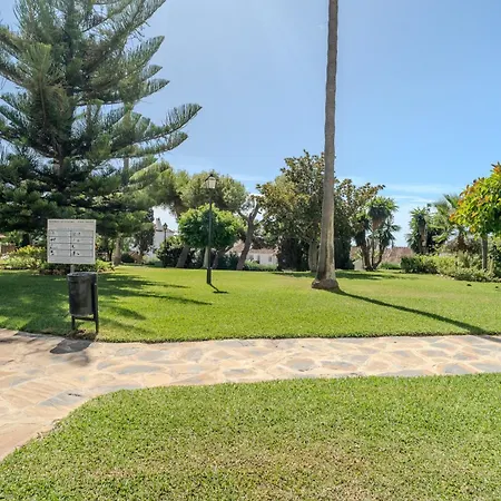 Rg133 - Spacious 3 Bed In Prime Location Apartment